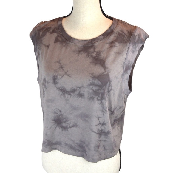 2 Workout Boxy Fit Crew Neck Crop Tanks, Size Large (1 NWT) - Picture 5 of 16